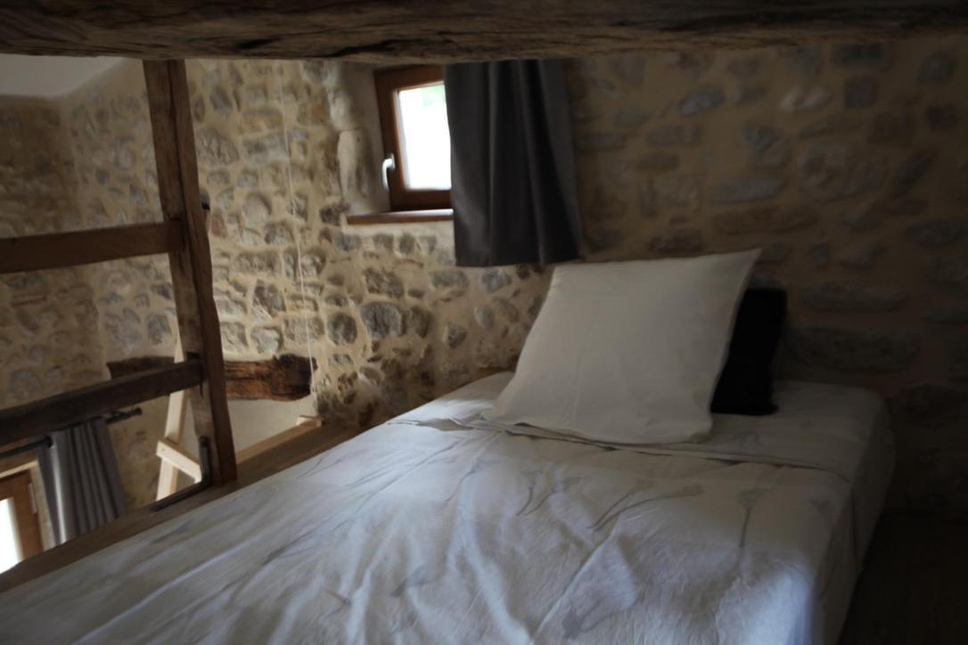 Le Mas De La Coste Saint-Sauveur-de-Cruzieres ภายนอก รูปภาพ